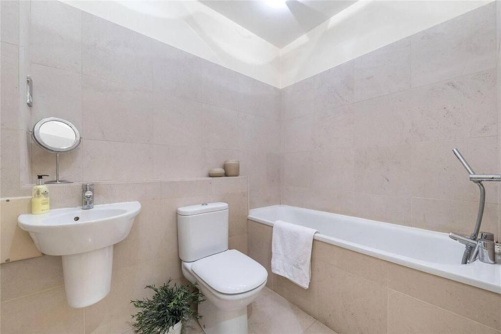 Luxurious Serviced Apt Next To The City Of London And Tower Bridge Apartment Luaran gambar